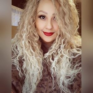 Meet your Posher, Tanya